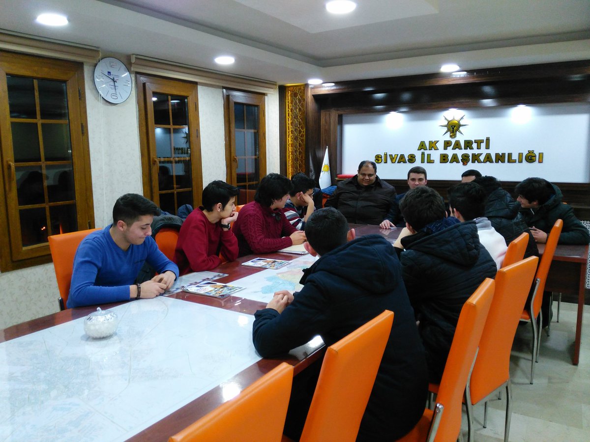aksvslise's tweet photo. Bugunki yurutme toplantimizi yaptik  Allah birlik ver beraberligimizi bozmasin 
#ALPRENPARLAK https://t.co/6lYWIqZVEB