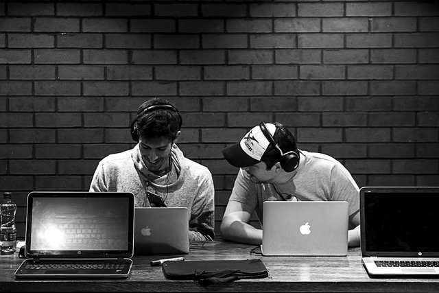 RaycoBD's tweet image. #JustCoding I hope you the best my friend. @emacip
Ps: it is not a programming language if doesn't have ";" xD