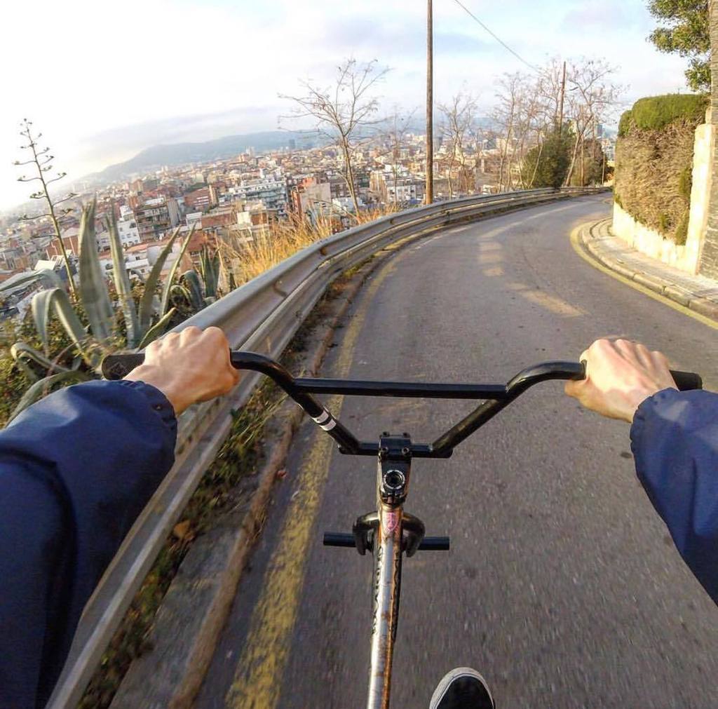 ShadowBMX's tweet photo. Shadow pro Simone Barraco's (@simobarraco) view of Barcelona today behind bars.
#theshadowconspiracy #bmx #simoneb⦠https://t.co/DpZI4DOy8R