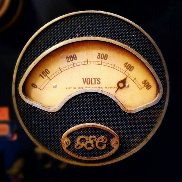 GOWECA's tweet photo. What better way to ring in #WaybackWednesday than with this beautiful vintage volt reader. #LowVolt https://t.co/2qdLhAfL4p
