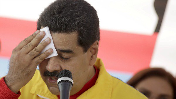 NTN24's tweet photo. Oposición venezolana podría solicitar un referendo revocatorio contra Nicolás Maduro https://t.co/uHGbbI3mOE https://t.co/ym0v8oiqey