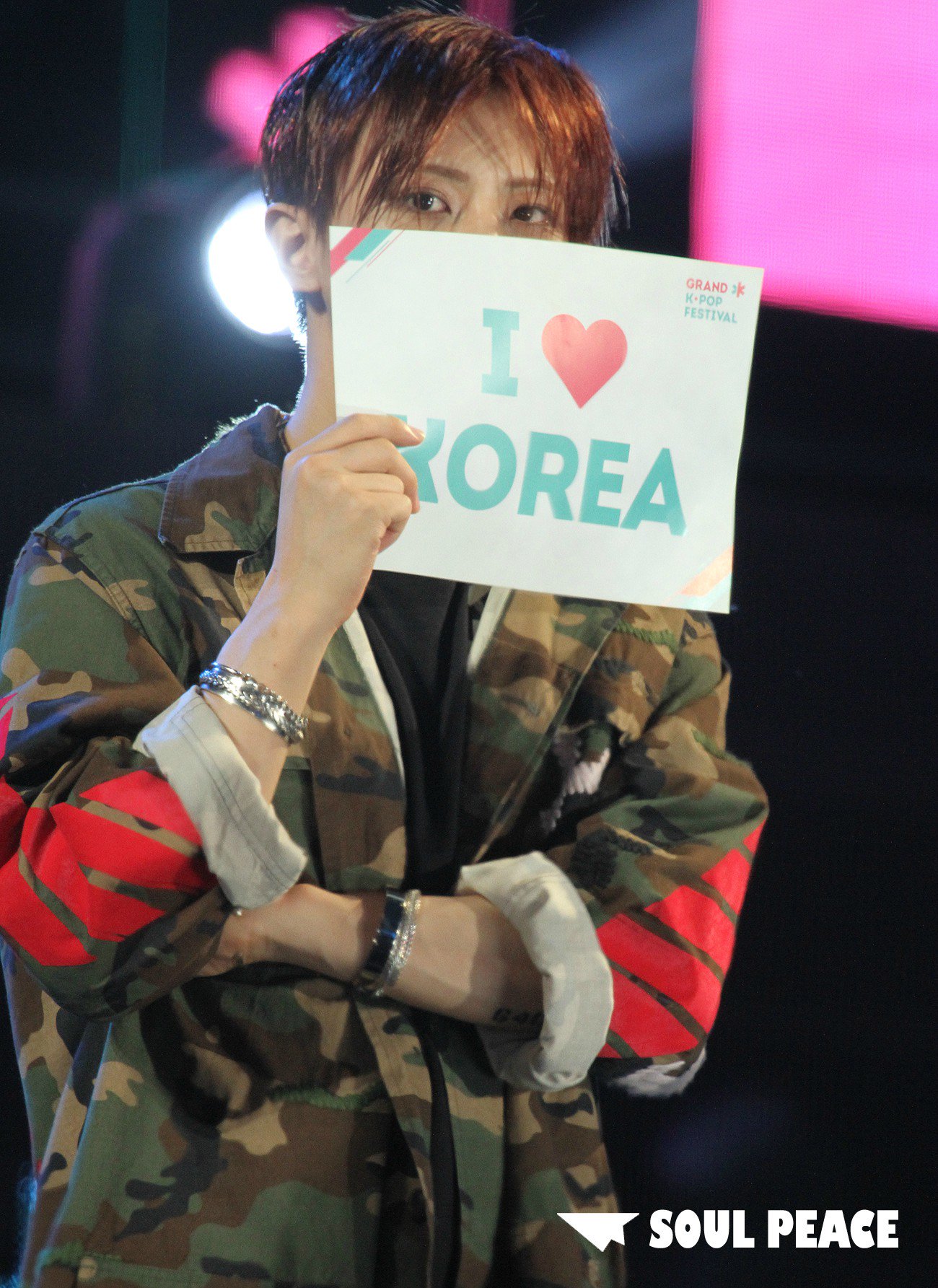 CZvd3n_XEAAY847.jpg:large