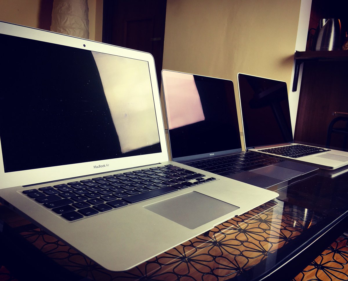 nieantyfan's tweet photo. Jest kręcone z @ROOTBLOGit
MacBooki 2015:
#rMBP13 vs #MBA13 vs #MB12r
@Kondzio42 @cintulek https://t.co/YgzlGFec4c
