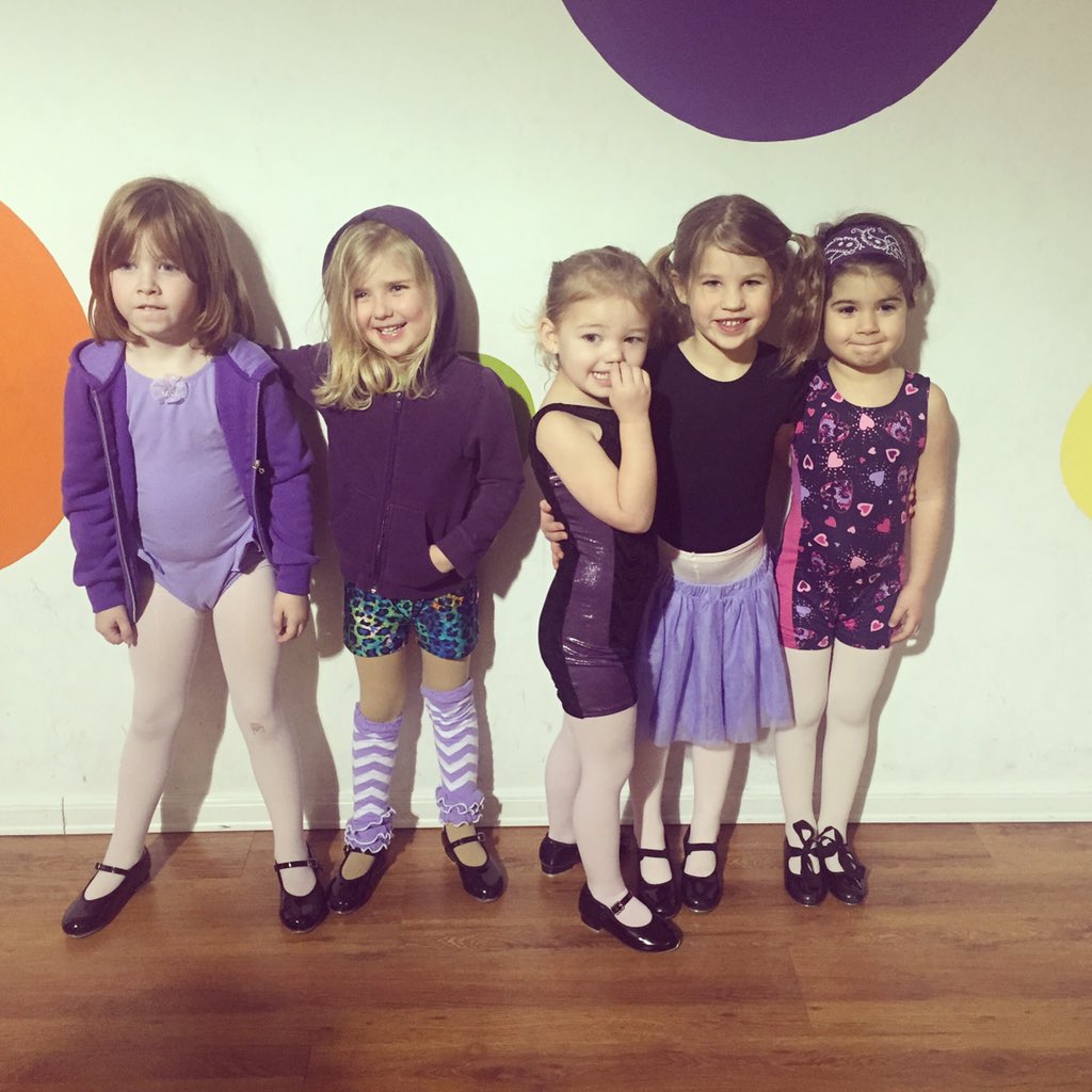 2DEstudios's tweet photo. DE dancers wear purple for Parker week! 💜💜💜💜💜💜#ParkerLovesLife #iDance4Parker #Parker4aCURE #OURFIGHT #iDance4aCURE https://t.co/eC6F9Vow6Z