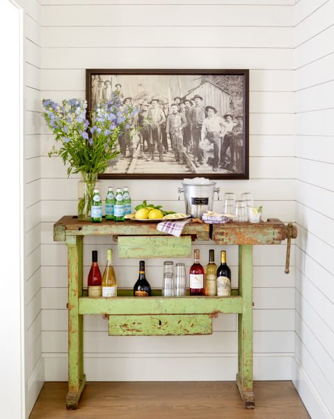 noelleacraddock's tweet photo. I love this idea for a beverage stand! 💋 https://t.co/ZCabncD5hX
