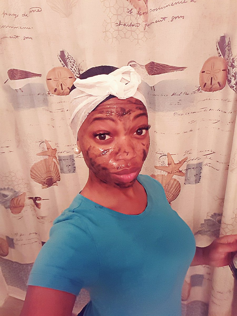 Taking care of my skin with this charcoal black sugar mask
#facial #skincare #beautiful #skin #hydrate #spa