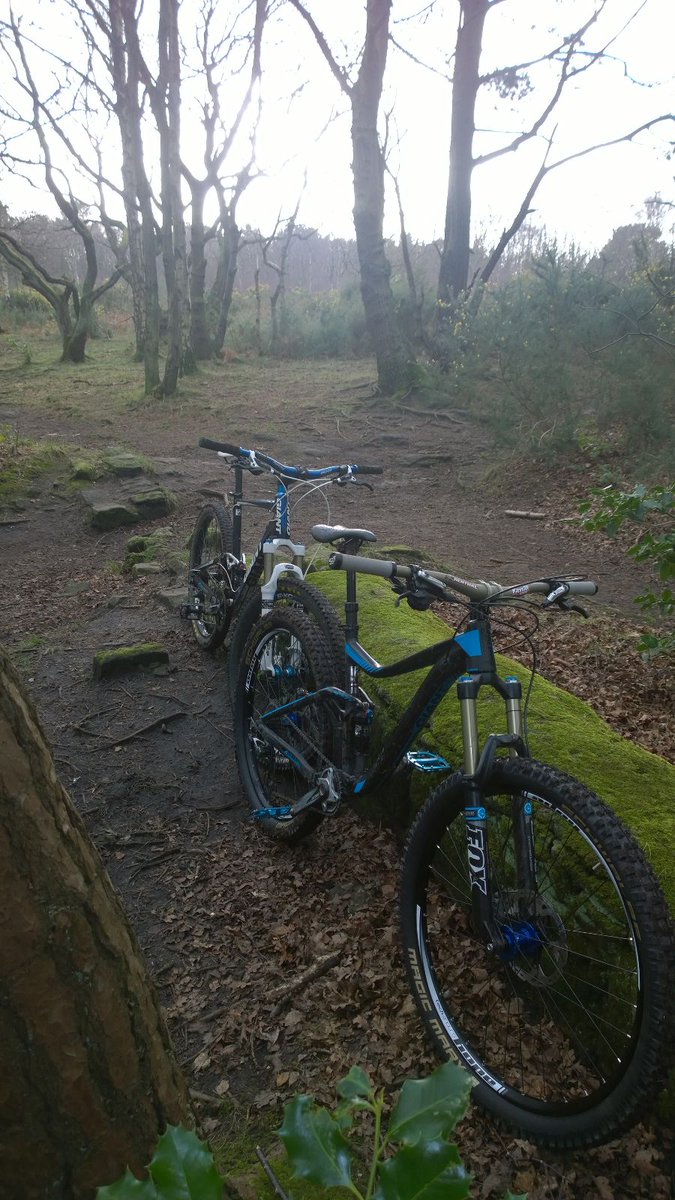 AndRoughton's tweet photo. Stoked with my new @Hopetech wheels quality bit of kit as expected #MadeInBritain # hope #endurotech https://t.co/5OB2HuNkBd