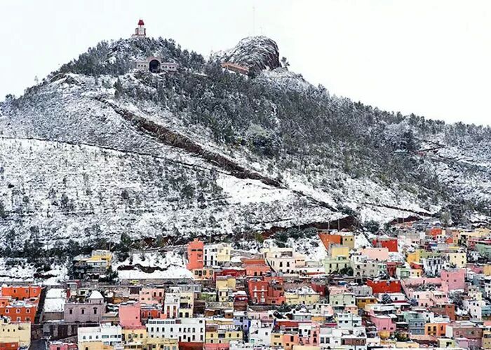 _sandredg's tweet photo. Voy por mi foto al cerro. https://t.co/7ER86qJf8t