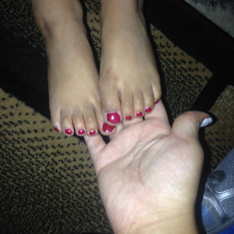 Chyna and her Auntie played with Nail Polish!!! Love the Sinfulcolors brand. #OverTheTop #walgreens #Contest