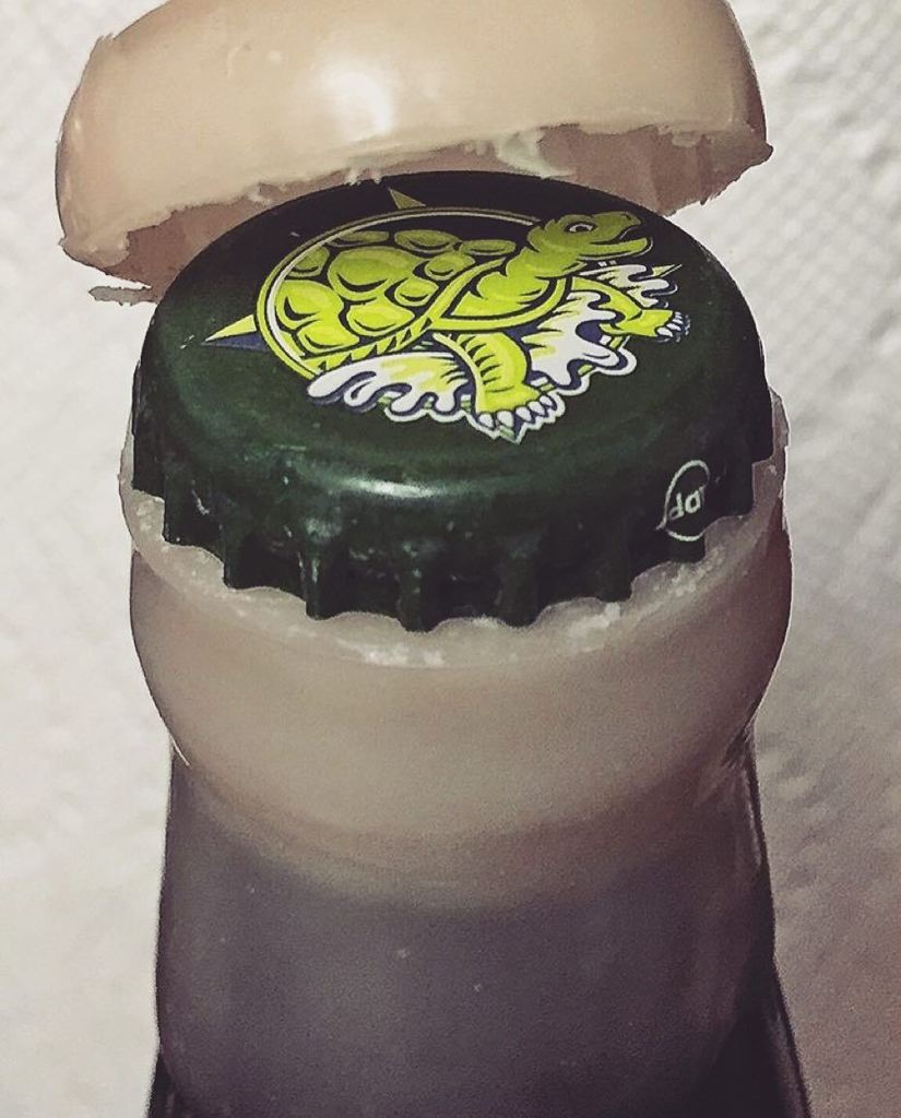 TerrapinBeerCo's tweet photo. Peek-a-boo! It's a little turtle in Tiramisu-hoo! #waxdipped #craftbeer #22oz #reserveseries #terrapinbeerco https://t.co/MQAXo4jJn3