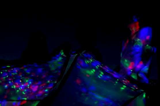 Nice review of the new <a href="/TheAurasMusic/">The Auras</a> EP by The Other Pop. theotherpop.com/2016/01/22/the…