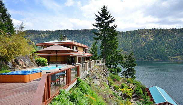 The 17 Most Luxurious Cabins on the Planet: tripadv.sr/1SKnQg9