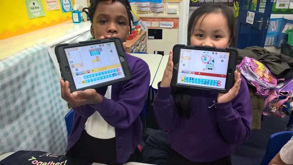 turnitonNoddy's tweet image. @TIOteaching - Yr2 @CodeClub using @ScratchJr creating amazing animations &amp;amp; adding own voices too!