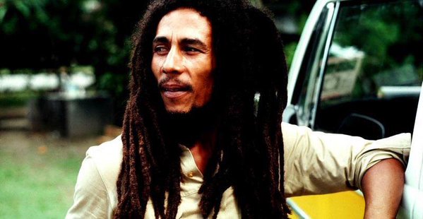 Senin için mücadele etmeyen insan, sadece gitmeni bekliyordur.Bob Marley