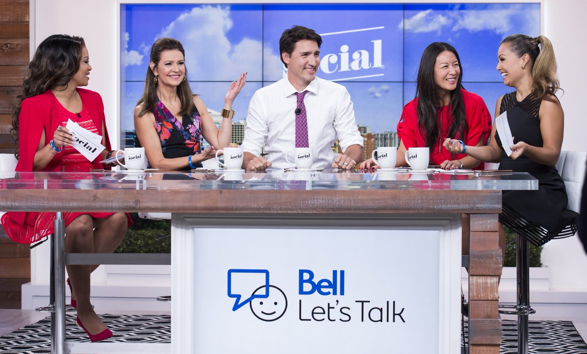TheSocialCTV's tweet image. Tune in NOW for our #BellLetsTalk exclusive with PM @JustinTrudeau! RT if you're watching on @CTV_Television.