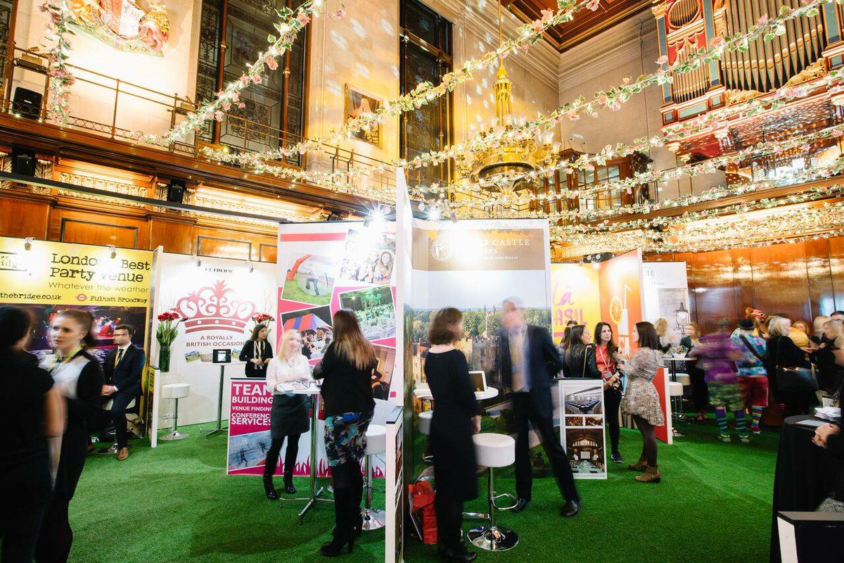 ARTTRAGrass's tweet photo. @ARTTRAGrass #artificialgrass at the #ldnsummereventshow #eventprofs https://t.co/kc7ti62qUT