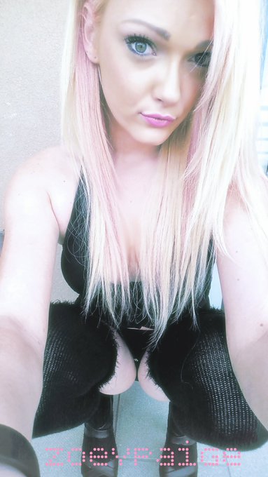 What's that #OnMyFace? 😏 https://t.co/1c6ZeIhE7l<a href="/tag/onmyface"class="tags">#OnMyFace</a>