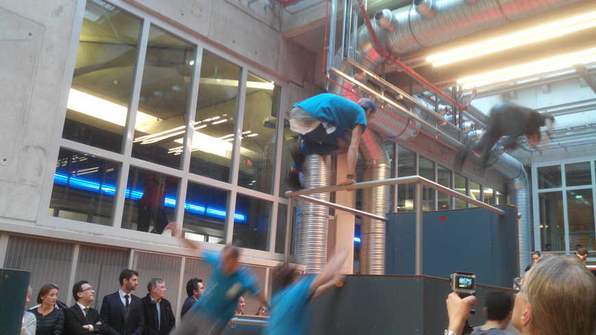 iciparisidf's tweet photo. VIDEO | Centr'Halles Park : une salle pour le #parkour au coeur de Paris https://t.co/t6iTYUXrMW https://t.co/NaktVq5NdA