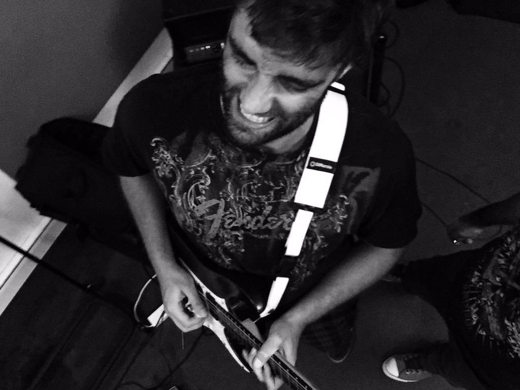 Pulsobanda's tweet photo. Ensayo/Rehearsal https://t.co/4zu6uFguz5