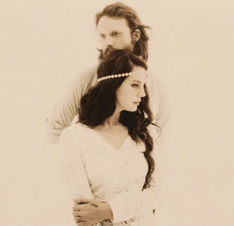 FrasesLdr's tweet photo. Vídeoclip de Freak https://t.co/2XtXFJLQgy