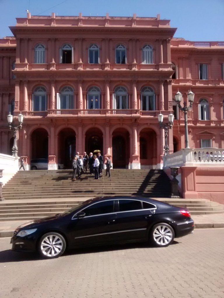 ArgentinaARG's tweet photo. Héctor Magnetto en la Casa Rosada https://t.co/Z5RtMXW5wv