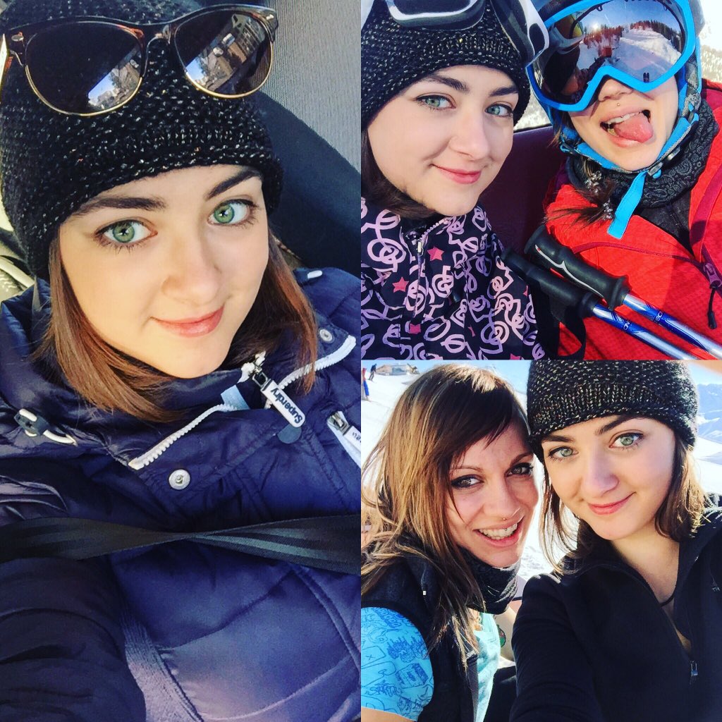 Darja_Brigida's tweet photo. From Mo skiing ⛷ Or better say trying to ski 😅 Because in fact I was mostly falling, so now all my body hurts 😜👌🏼 https://t.co/JycCzxcrVD