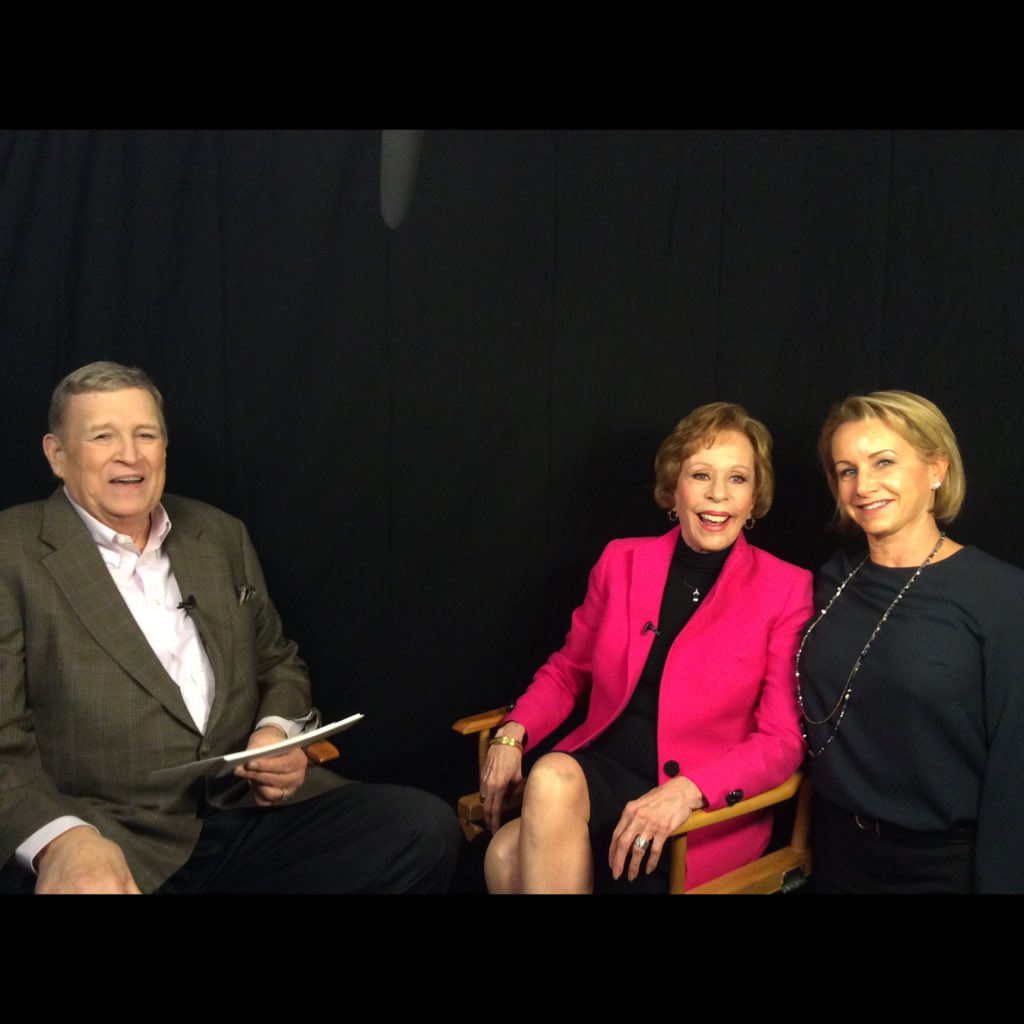 sagaftra's tweet photo. #behindthescenes w/EVP @TheGabrielle_C at President Howard's #ActortoActor w/Life Achievement honoree Carol Burnett https://t.co/jYmsKX5T0O