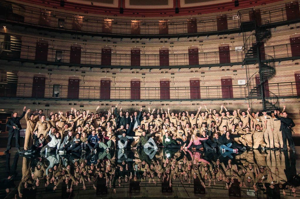ArminFansMexico's tweet photo. Armin: Enorme sesión de vídeo con #Kensington, para el próximo vídeo #HeadingUp
#ArminVanBuuren #Embrace https://t.co/bZJqfAjvh1