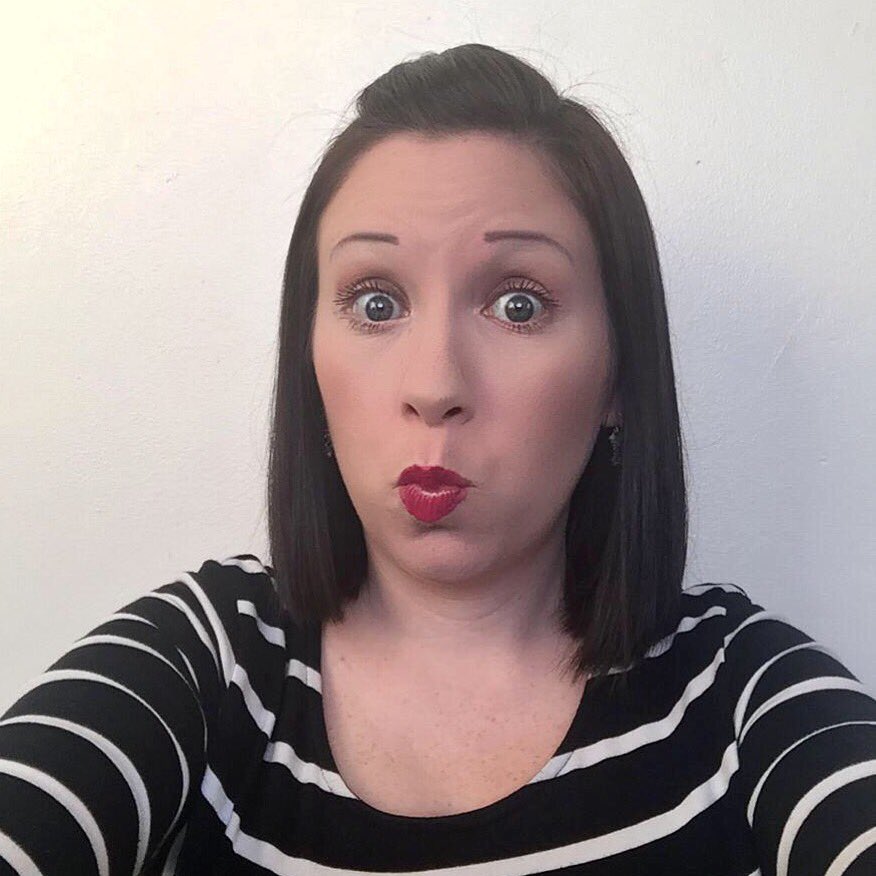 MrsLSE's tweet photo. Still getting used to the short hair but adore my @Clinique_UK lipsticks 💄#RaspberryPop #Lipsticks #Clinique https://t.co/RUH7P2clqx