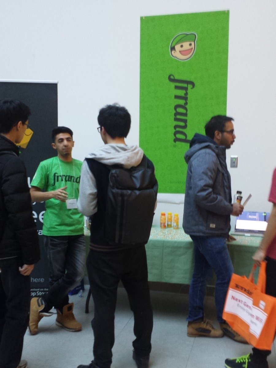 UtscAda's tweet photo. Lots of networking going on @ the Entrepreneur Expo @UTSC. Come learn more about @frrandInc! #UTSCADA #BellLetsTalk https://t.co/LuARjHpS3f