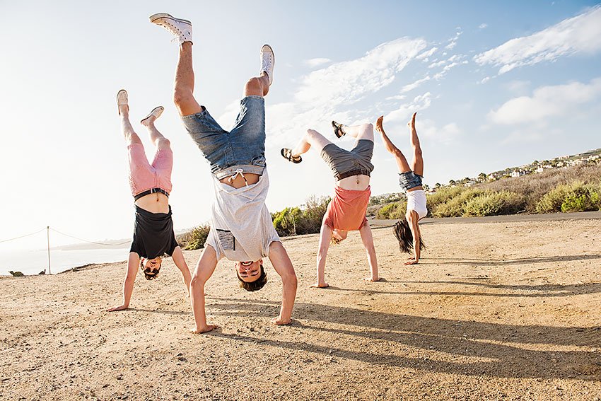 Clear Your Mind of Can't #photographer #tomhusseyphotography #inspiration #handstands