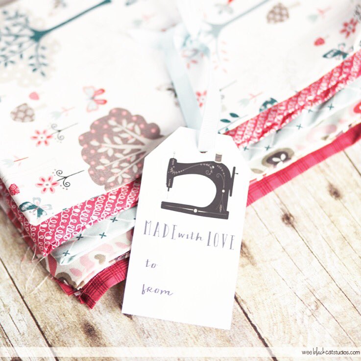 wbcstudios's tweet image. New free printable gift tags at tinyurl.com/jncu2cj perfect for #sewing or #quilting