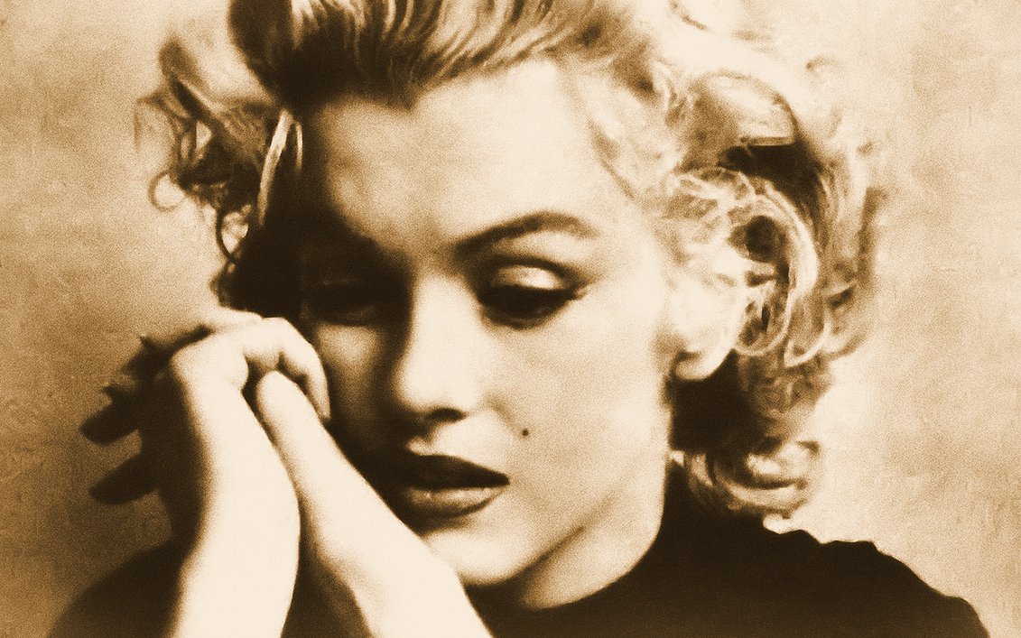 Incredible pic of the beautiful, the amazing, the one, the only, Marilyn Monroe!