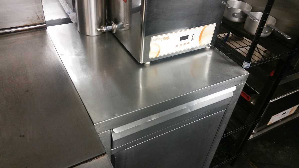 HOPkitchen's tweet photo. Thats us all clean and shinny. Another busy night but another night of great food and happy guests. Roll on the am! https://t.co/WsBs2zKegc