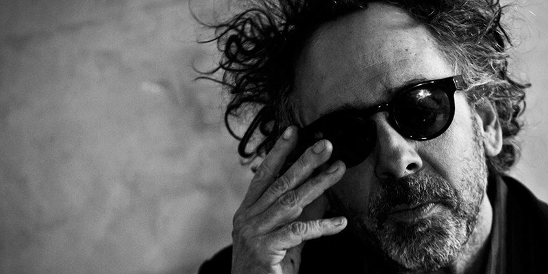 Тим бертон новое. Тим бёртон режиссер. Тим бёртон режиссер. Тим бёртон фото. Тим бёртон режиссер.