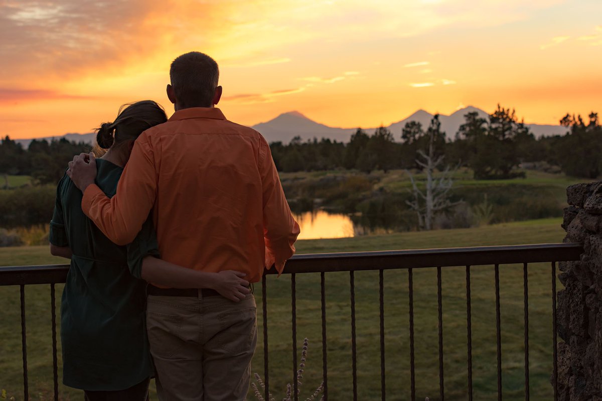 PronghornResort's tweet image. Special offers starting at just $290. Your getaway #inBend is closer than you think: bit.ly/1LkDYRa