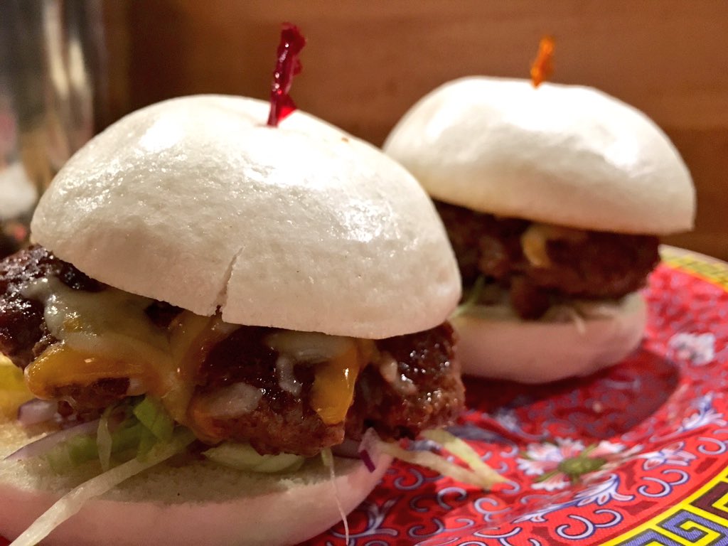 The taco &amp; ham bao ger game <a href="/LuckyRedShop/">Lucky Red</a> is legit. #hambaogerForDays 😊