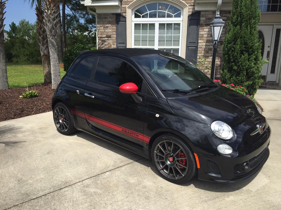 FIATUSA's tweet photo. These owners know the meaning of performance. Share your photos with #First500 and you could be featured. https://t.co/v4mC49OQ0Q