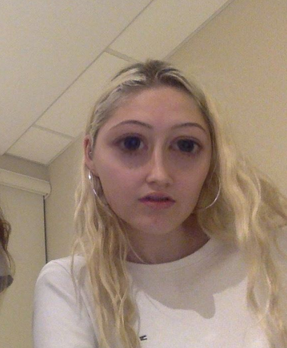 mayamatss's tweet photo. Tweet: Don't let me play with webcam effects... Am I cute yet though? https://t.co/NzoY0FayQS