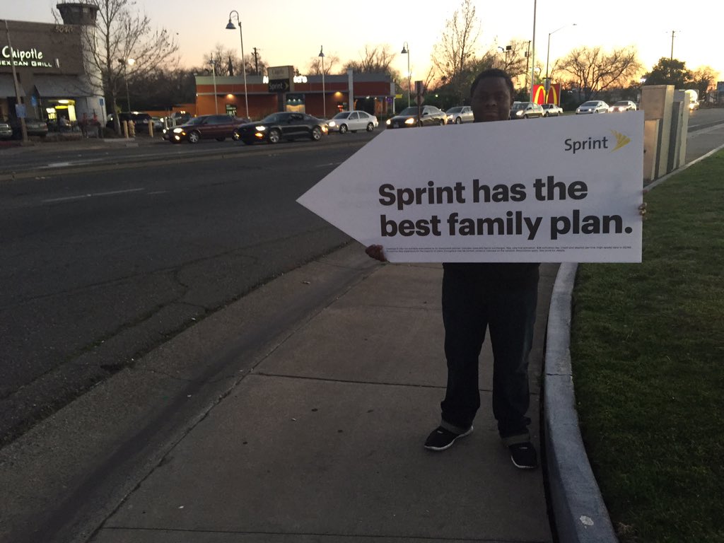 Bur_WL's tweet photo. Hitting the streets to let the world know who has the best family plan @wl_saw @WL_NorCal https://t.co/2cisNlT0PH