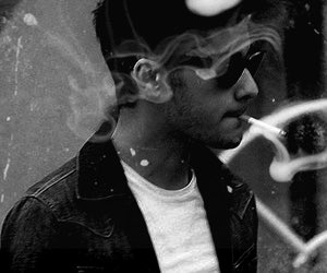 Your boy Zayn here, come RT and all that good shit since I'm new. Give your bad boy some love