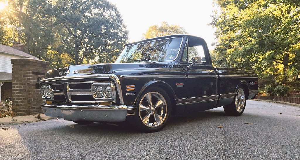 HustlerRob's tweet photo. @CristyLee09    My 72 GMC Sierra Grande Factory big block #BarrettJackson https://t.co/WJKBQKMloA