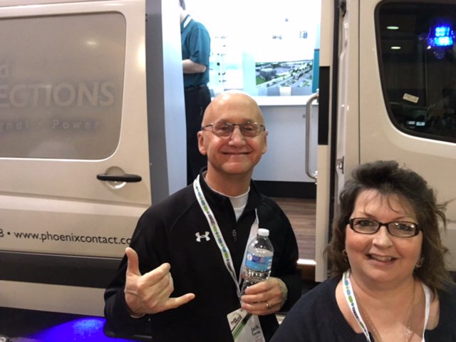 dcinfomobile1's tweet photo. Getting the executive inspection #dcinfomobile1 with Jack Nehlig https://t.co/ntCdcC7OId