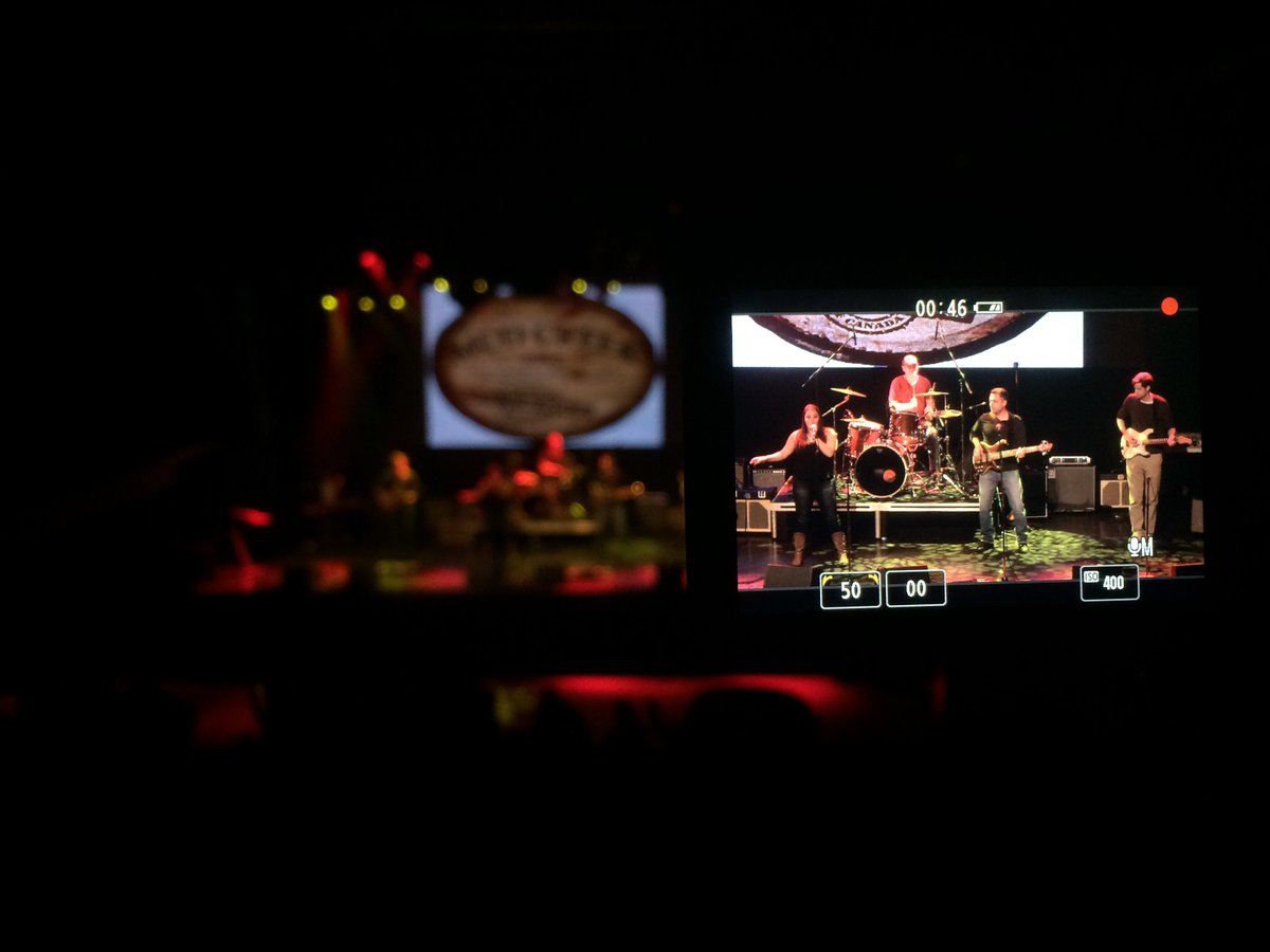 campus_creative's tweet photo. Mud Creek Band really brought their A game in the final performance of the first round. #londoncovers #cconlocation https://t.co/L7nCKw7pWB