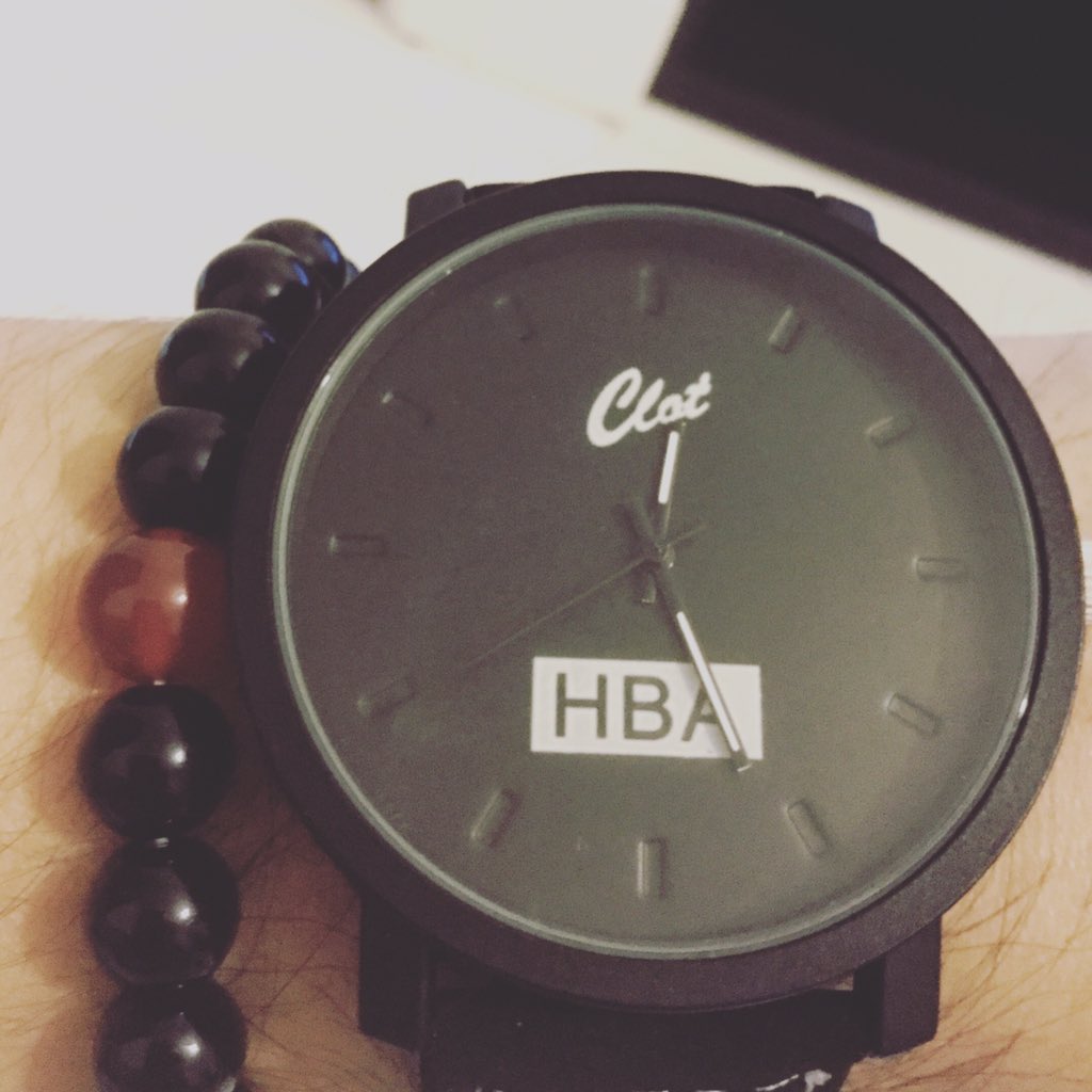 DwBeads's tweet photo. What do you guys think of this @dan_stuff88 watch paired with our bracelet? #watch #newbusiness https://t.co/vdw9rlGFZg