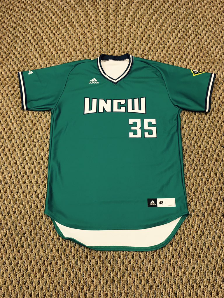 CoachHood17's tweet image. Diamondhawks breaking out 4 new tops this season from @adidasBaseball. Sneak peek of Teal top. #UNCW #2of4