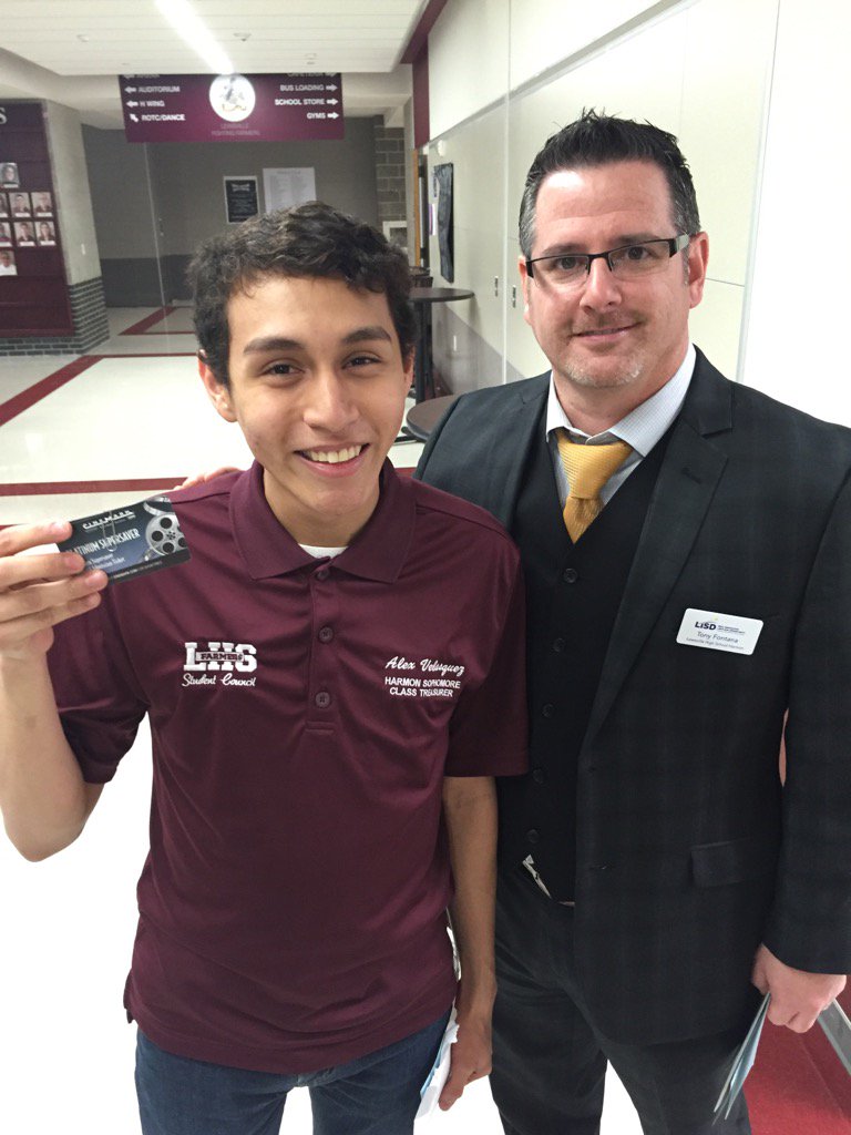 Our last winner of the night #savedthebestforlast #whatisyourplan @_alexvelasquez_  @LHSHarmon