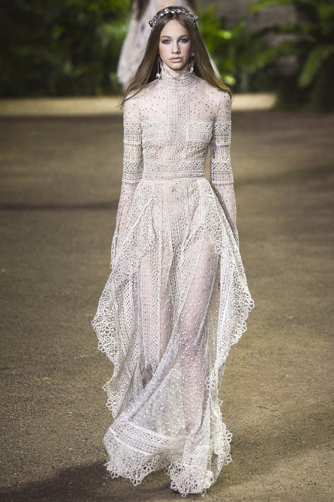 Swooning @ElieSaabWorld!