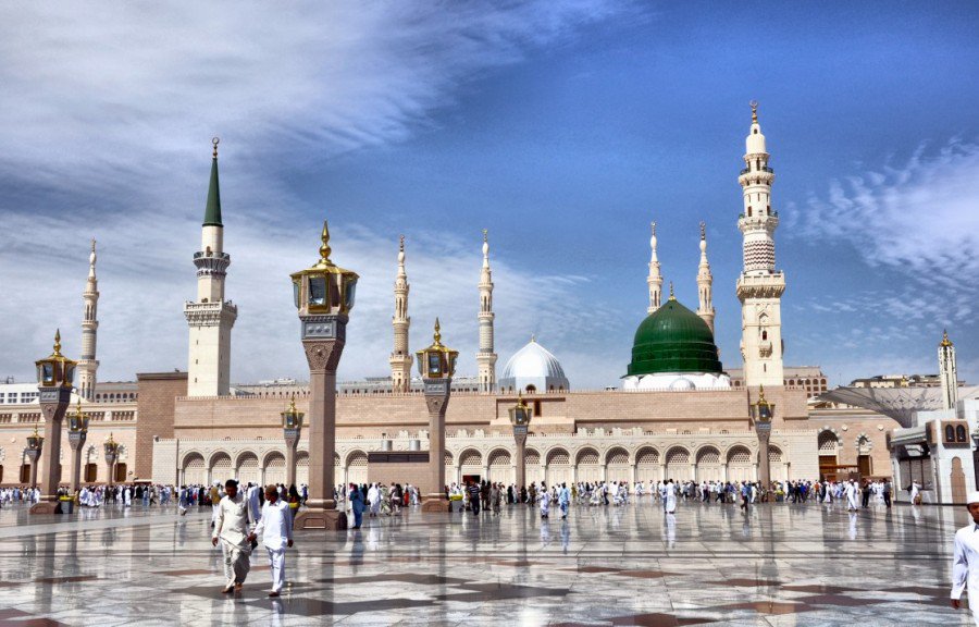 mislamogluEN's tweet image. Both #Haj and #Umrah include symbols. Each symbol is an indicator and each indicator points at a truth.