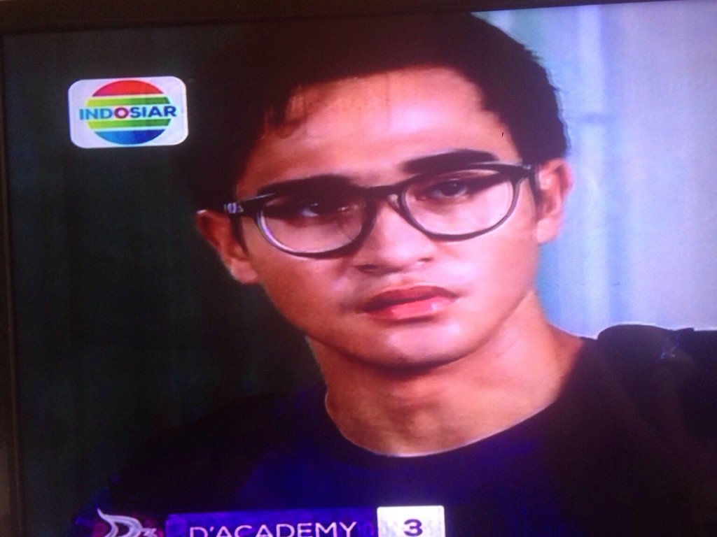 #SinemaPintuTaubat " Aku Anak Yang Tak Tahu Diri " Kamis 28 January 2016 jam 12.00 WIB di @IndosiarID ..